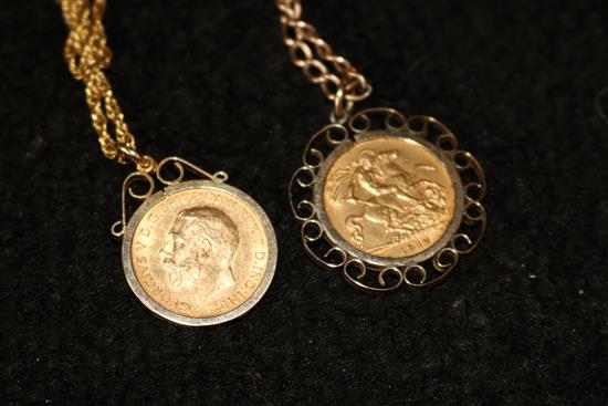 2 x gold half sovereign pendants